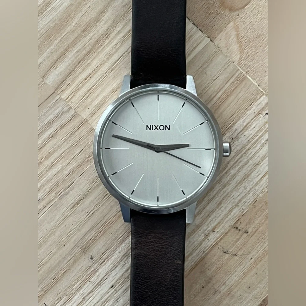 Nixon brand model